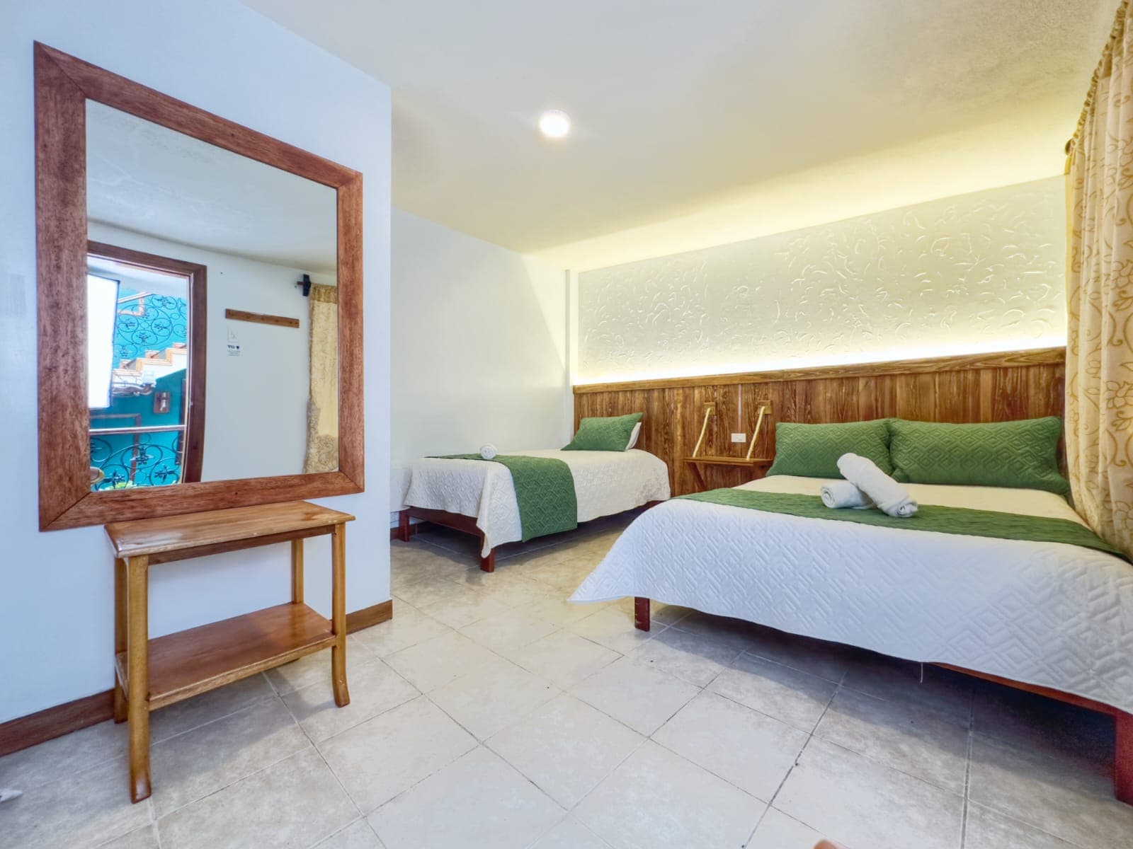 Habt. Triple Hotel Los Rios